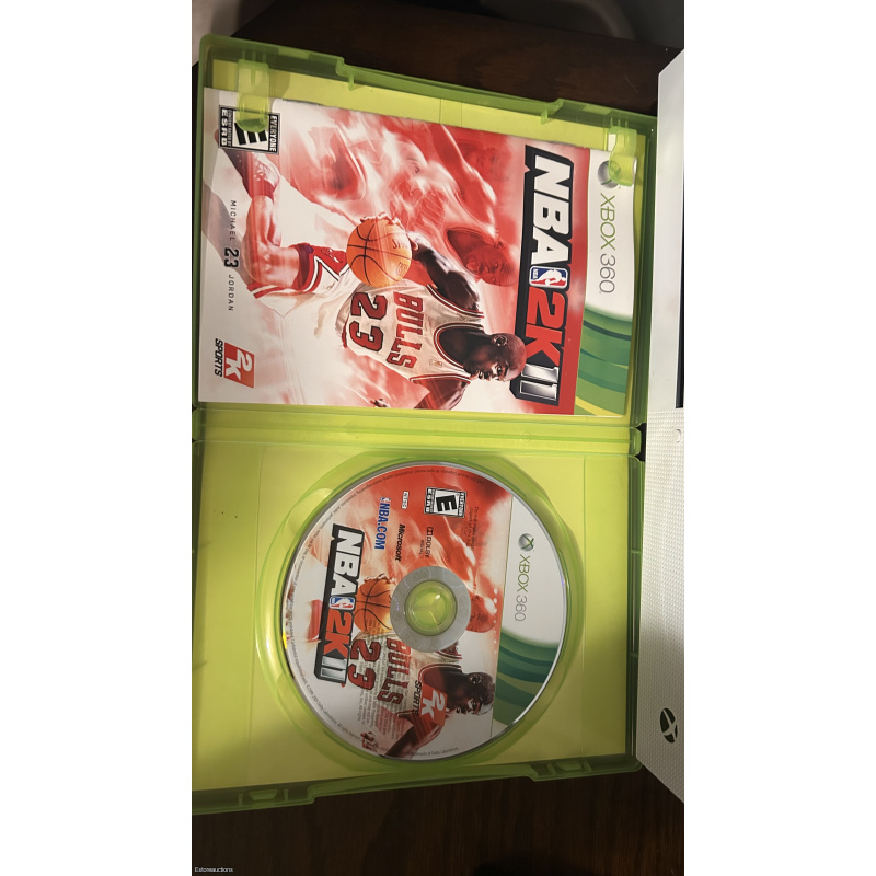 Xbox 360 NBA 2K11 2011 Complete CIB Michael Jordan