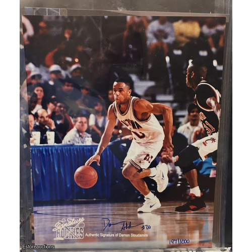Damon Stoudamire Autographed Original NCAA Basketball Photo #20