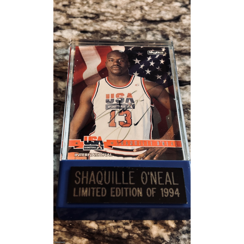 1993-94 SkyboxInternational Shaquille Shaq Oneal USA Card #67 Autograph