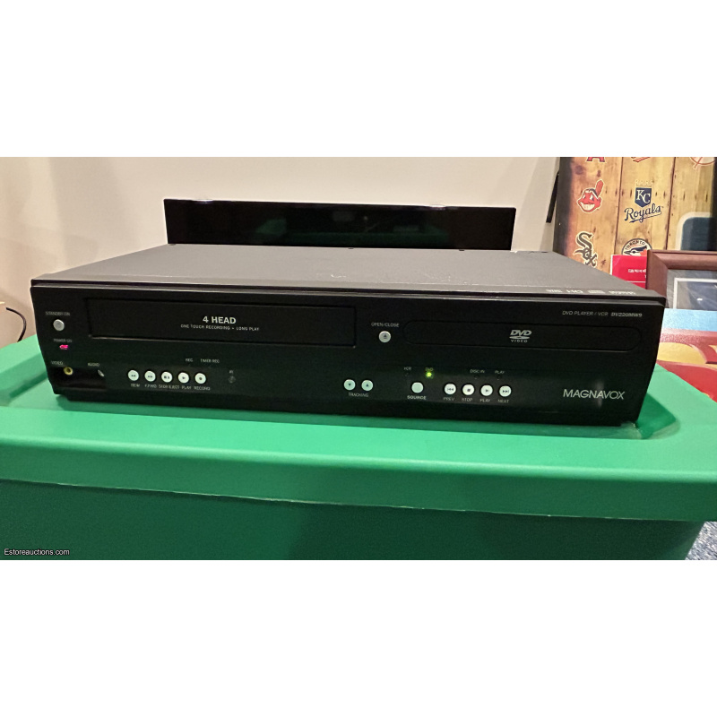Magnavox DV220MW9 no Remote 4 Head VCR DVD Combo Player