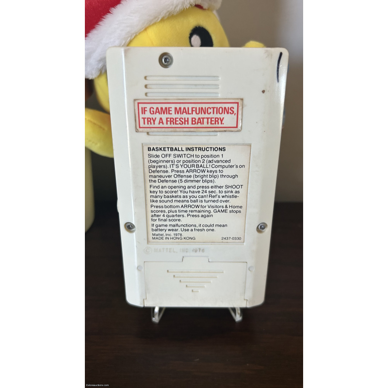 1978 Mattel Electronics Basketball Handheld Game w/ Battery Cover