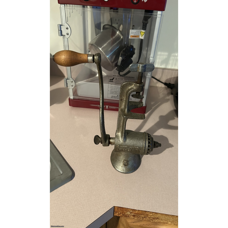 Vintage Universal No. 2 Food Meat Grinder Hand Crank Table Mount